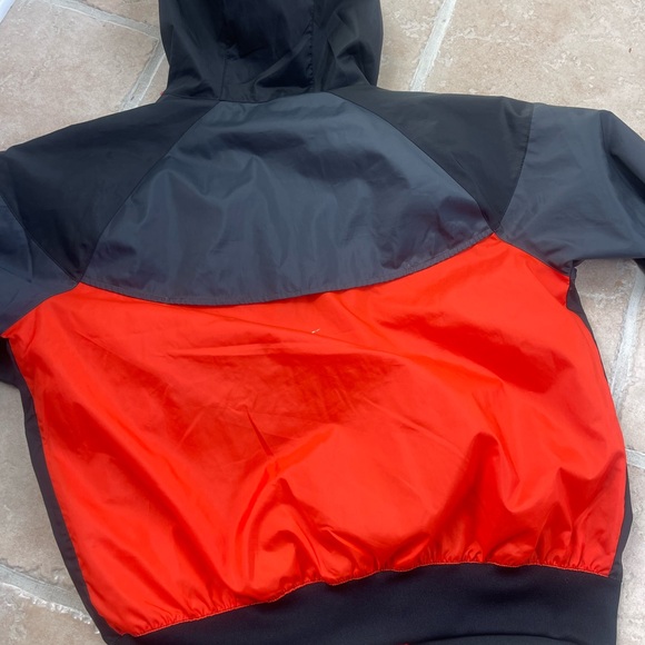 Nike Men’s Windrunner Jacket Size Medium - Picture 6 of 9